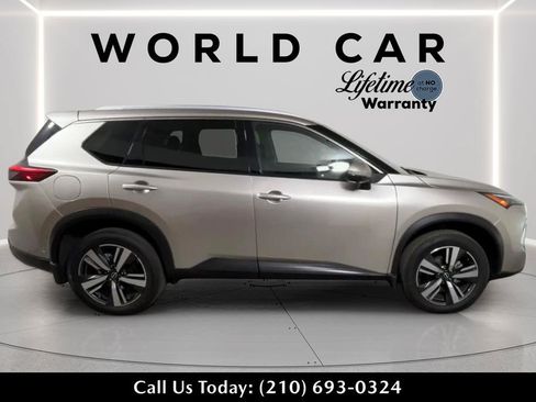 Used 2024 Nissan Rogue SL w/ SL Premium Package FWD image 17