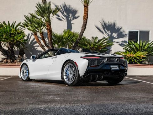 New 2026 McLaren Artura Spider image 34