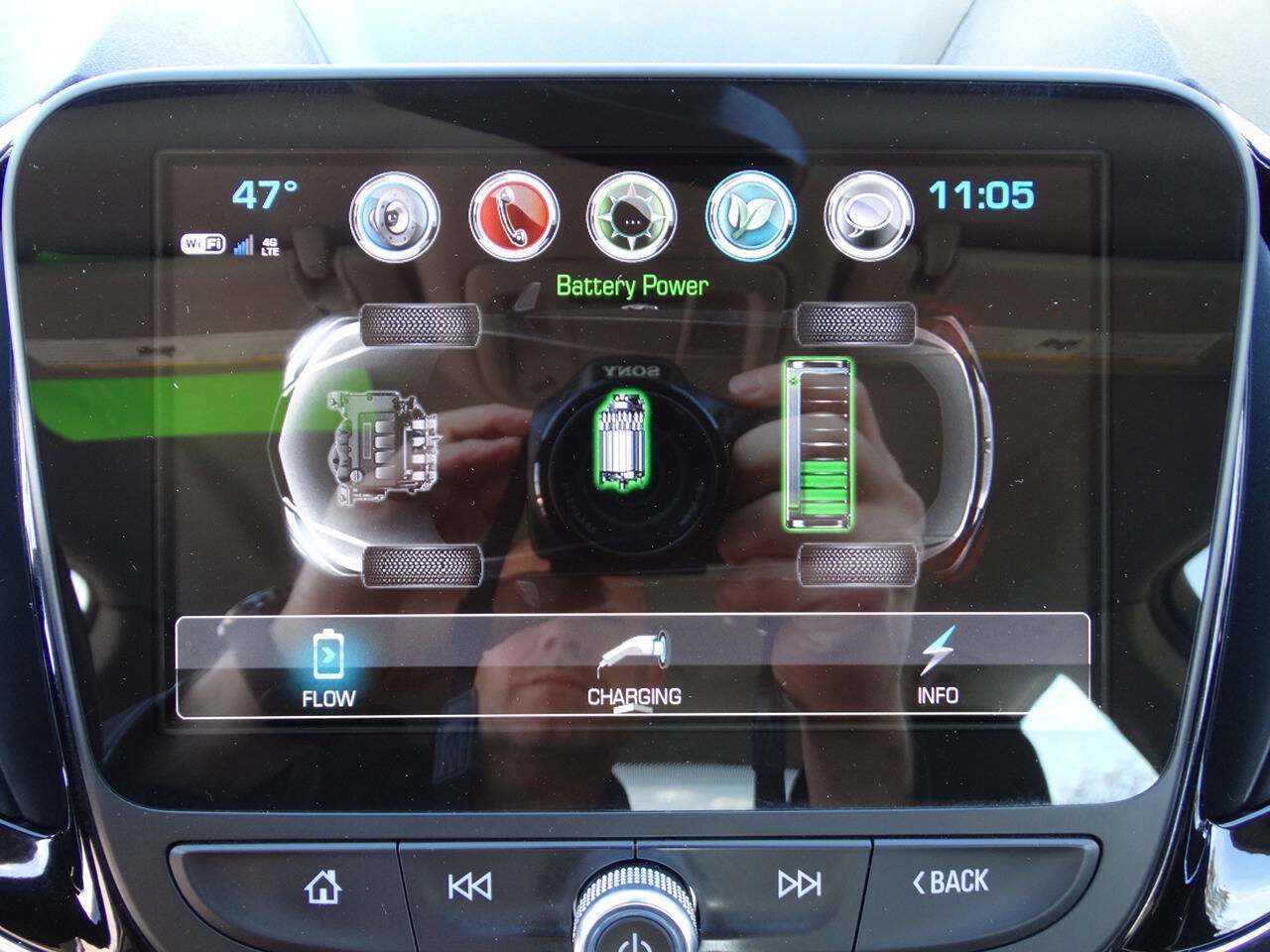 Used 2018 Chevrolet Volt Premier FWD image 19