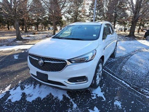 Used 2020 Buick Enclave Avenir w/ Avenir Technology Package image 2