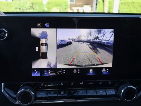 Used 2023 Chevrolet Colorado Z71 w/ Z71 Convenience Package 2 image 34