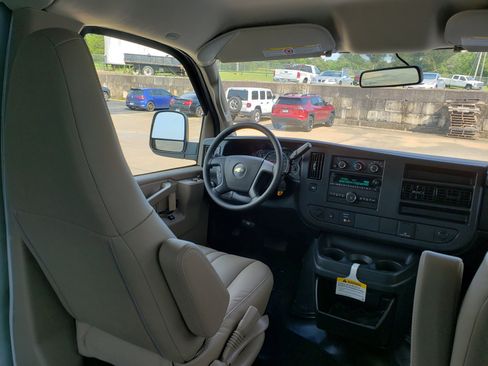 New 2025 Chevrolet Express 2500 Full-size Cargo Van w/ Driver Convenience Package image 31