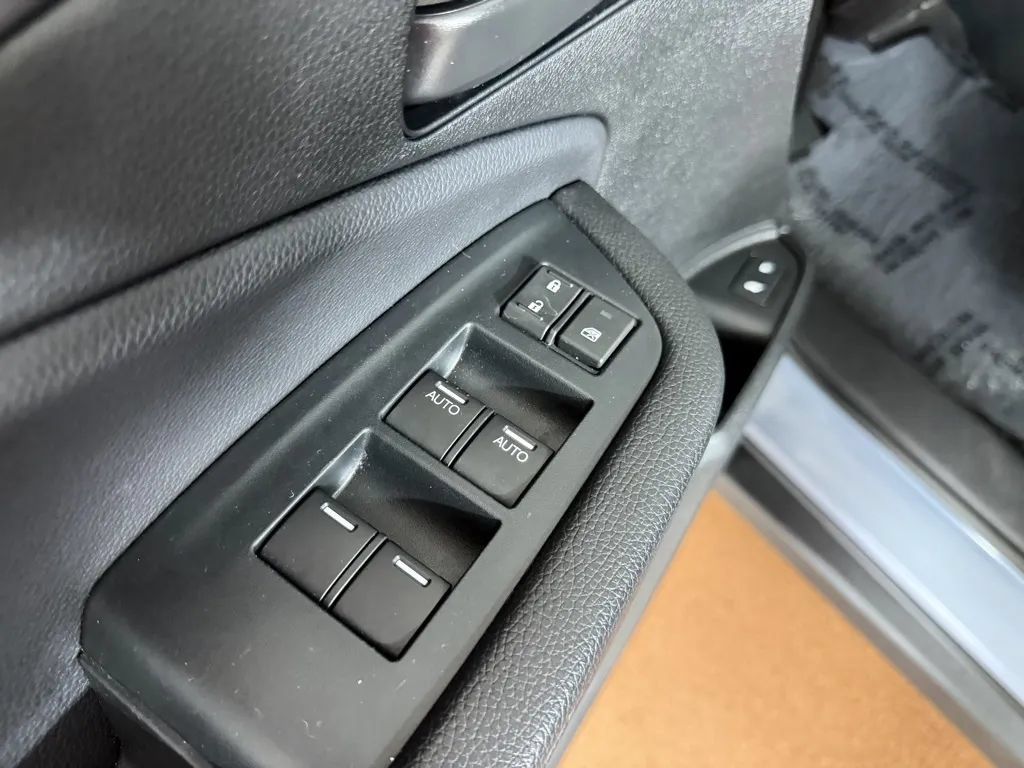 Used 2023 Honda Passport EX-L image 18