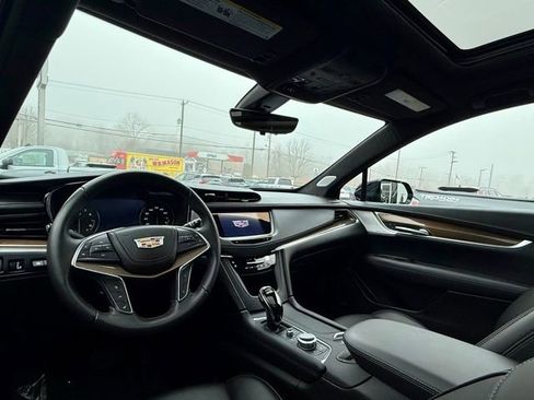 Used 2023 Cadillac XT5 Premium Luxury w/ Platinum Package image 21