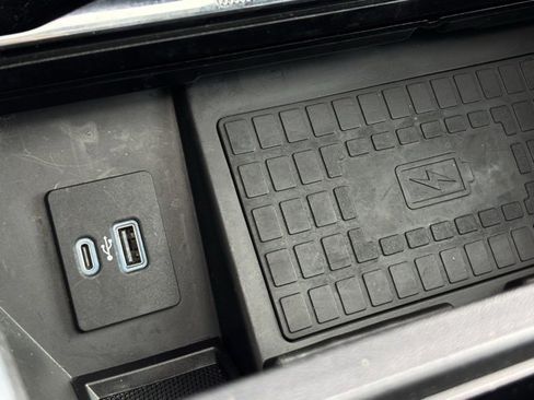 Used 2022 Ford F150 Raptor w/ Equipment Group 801A High image 39