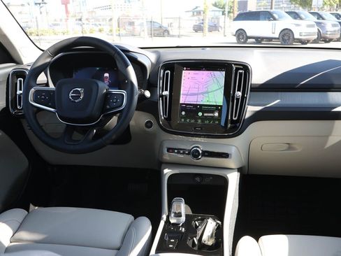 New 2026 Volvo XC40 B5 Plus w/ Protection Package Premier AWD/4WD image 23