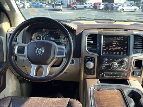 Used 2016 RAM 1500 Laramie Longhorn w/ Convenience Group AWD/4WD image 18