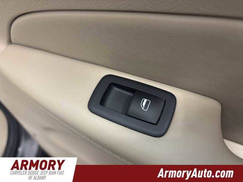 Used 2016 Jeep Grand Cherokee Overland image 33