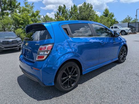 Used 2017 Chevrolet Sonic Premier w/ Driver Confidence Package FWD image 4