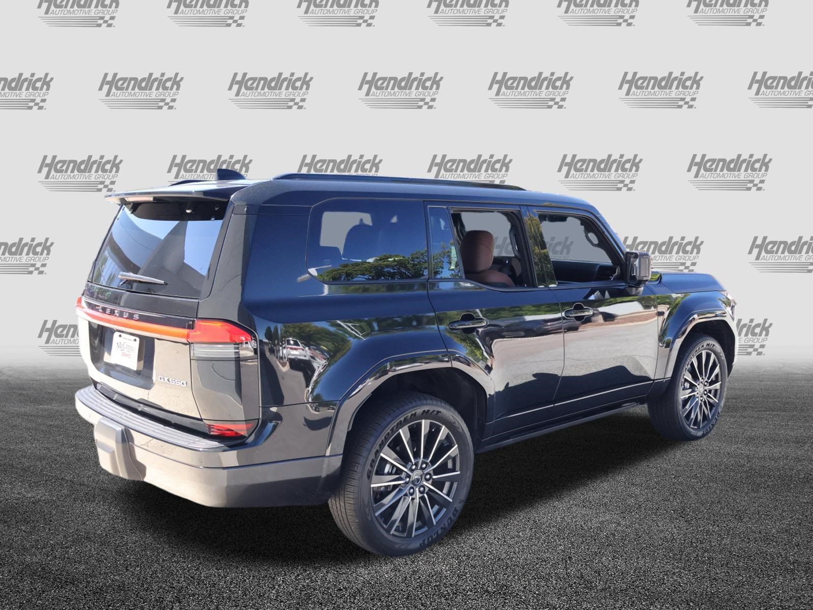 Used 2026 Lexus GX 550 w/ Accessory Package (2T) AWD/4WD image 9