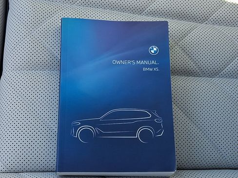 Certified 2024 BMW X5 xDrive40i w/ Premium Package AWD/4WD image 31