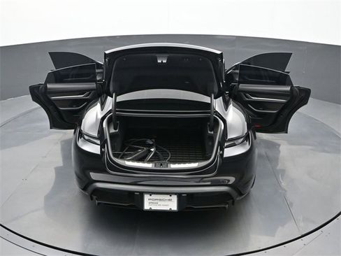Certified 2020 Porsche Taycan Turbo S image 30