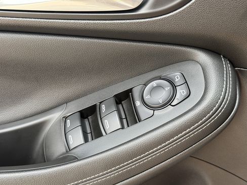 Used 2021 Buick Encore GX Preferred w/ Cold Weather Comfort Package FWD image 26