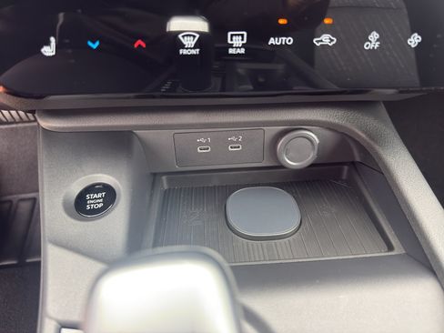New 2027 Nissan Sentra SV FWD image 19