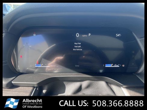 New 2025 Jeep Grand Cherokee Limited w/ Luxury Tech Group II image 22