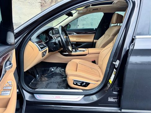 Used 2016 BMW 750i xDrive AWD/4WD image 15