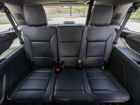 Used 2024 Chevrolet Tahoe Premier RWD image 18