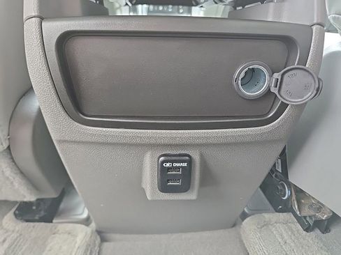 Used 2016 Chevrolet Traverse LTZ AWD/4WD image 41