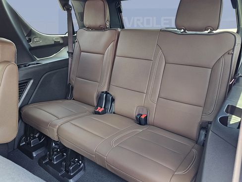 New 2026 Chevrolet Tahoe High Country AWD/4WD image 18