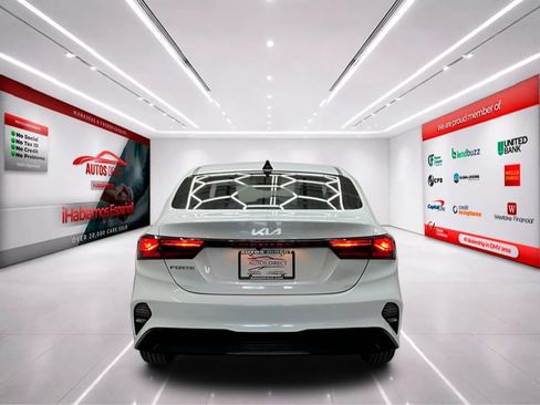 Used 2024 Kia Forte LXS w/ LXS Technology Package FWD image 6