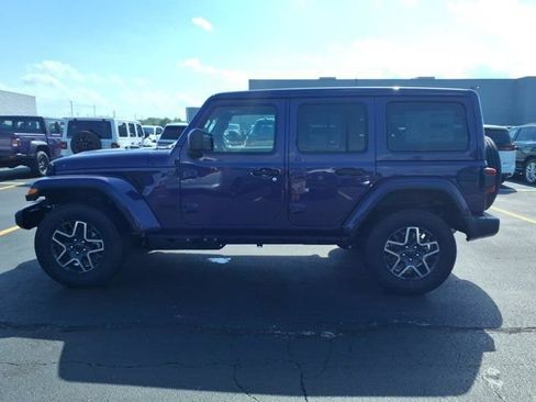 New 2026 Jeep Wrangler Unlimited Sahara AWD/4WD image 3