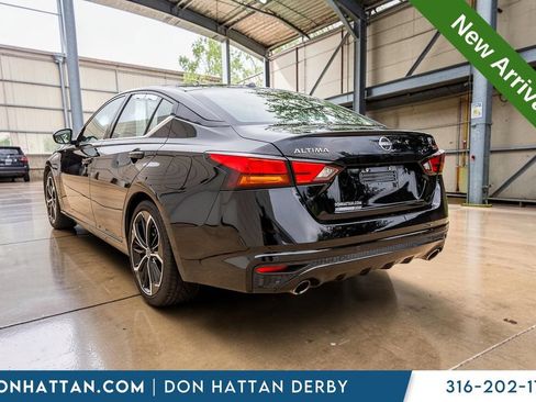 Used 2025 Nissan Altima 2.5 SR FWD image 24