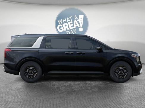 New 2027 Kia Carnival LX FWD image 7