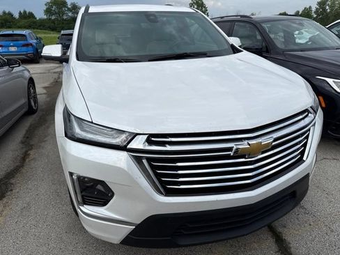 Used 2023 Chevrolet Traverse Premier AWD/4WD image 8
