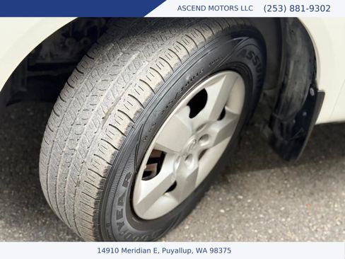 Used 2014 Nissan Rogue S w/ Convenience Package FWD image 15