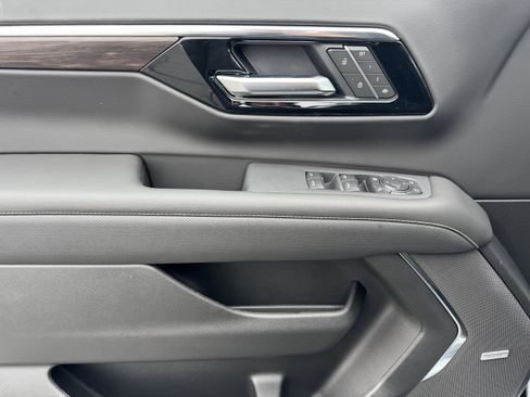New 2026 Chevrolet Tahoe Premier image 10