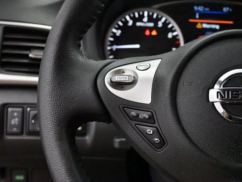 Used 2019 Nissan Sentra SV FWD image 16