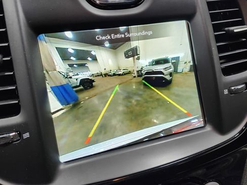 Used 2023 Chrysler 300 S image 4