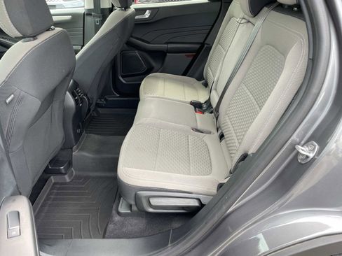 Used 2021 Ford Escape SE w/ Convenience Package FWD image 12