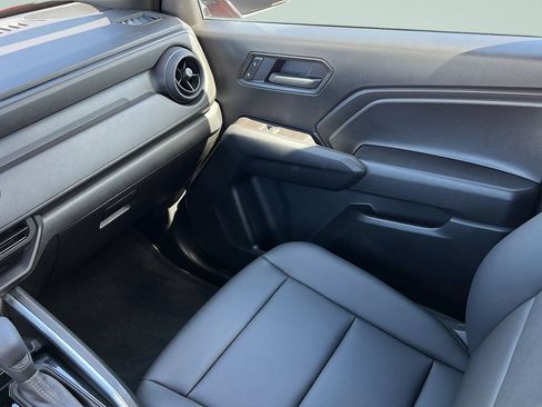Used 2025 Chevrolet Colorado Trail Boss AWD/4WD image 16