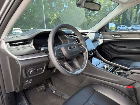 Certified 2023 Jeep Grand Cherokee L Limited AWD/4WD image 48