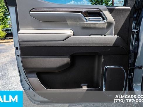 Used 2025 Chevrolet Silverado 1500 LT RWD image 48
