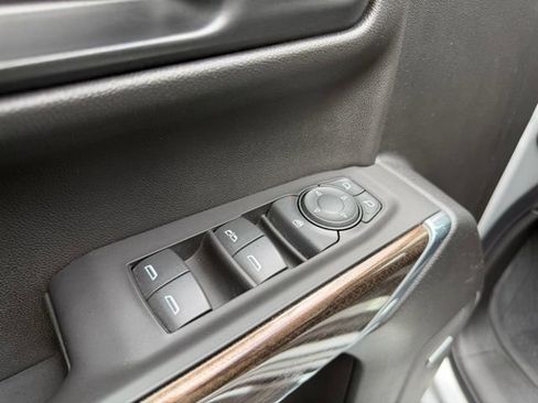 Used 2020 Chevrolet Silverado 1500 LT Trail Boss AWD/4WD image 24