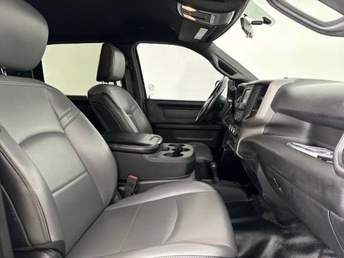 Used 2022 RAM 2500 Tradesman w/ Chrome Appearance Group image 16