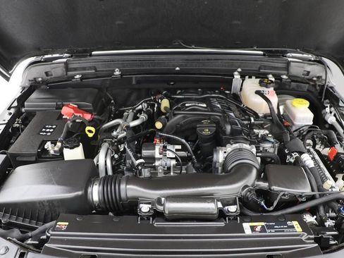 Used 2023 Jeep Wrangler Sport S image 26