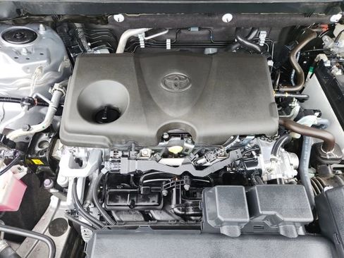Certified 2025 Toyota RAV4 XLE FWD image 27