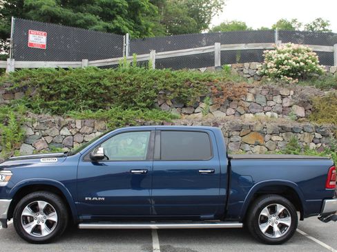 Used 2019 RAM 1500 Laramie AWD/4WD image 6