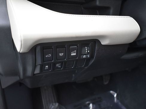 Used 2021 Subaru Ascent Touring w/ Popular Package #2A image 13