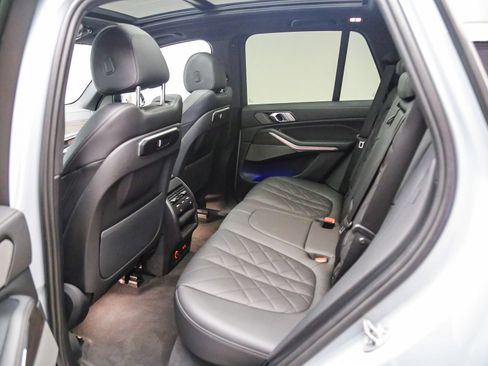 Used 2024 BMW X5 xDrive40i w/ M Sport Package AWD/4WD image 20