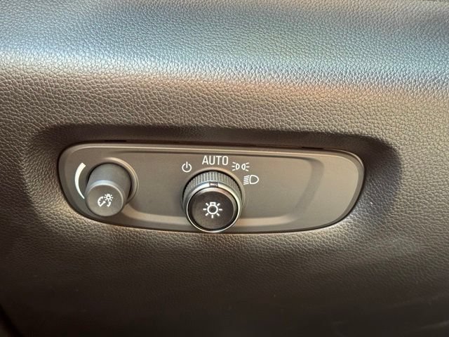 Certified 2023 Chevrolet Traverse LT AWD/4WD image 35
