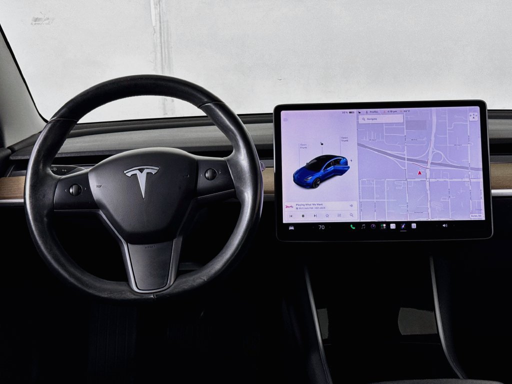 Used 2018 Tesla Model 3 Mid Range RWD image 10
