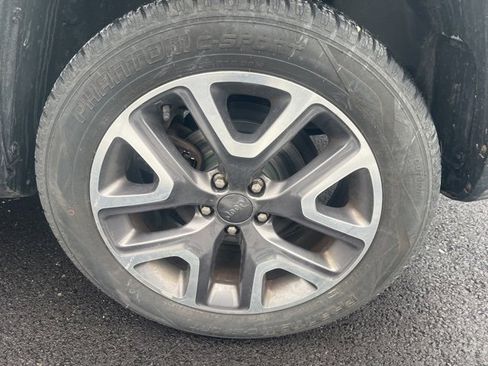 Used 2016 Jeep Renegade Latitude image 5