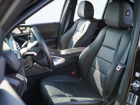 Used 2022 Mercedes-Benz GLE 350 4MATIC w/ AMG Line Exterior image 23