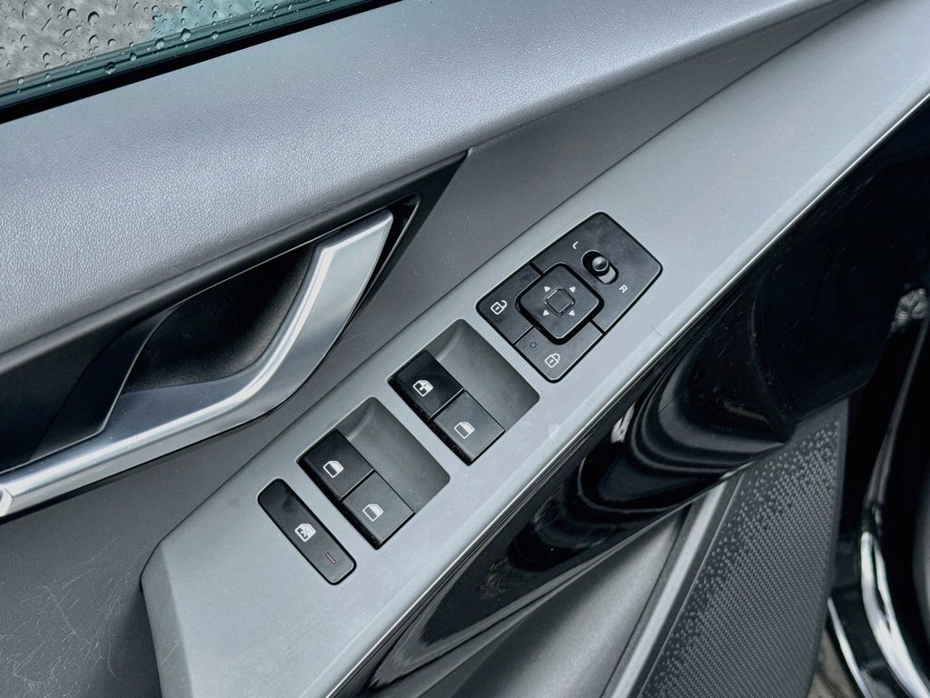 Certified 2023 Kia Niro EX FWD image 21
