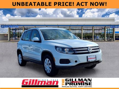 Used 2017 Volkswagen Tiguan S FWD image 1