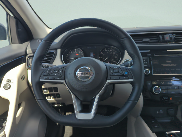 Certified 2022 Nissan Rogue Sport SV w/ Technology Package AWD/4WD image 25